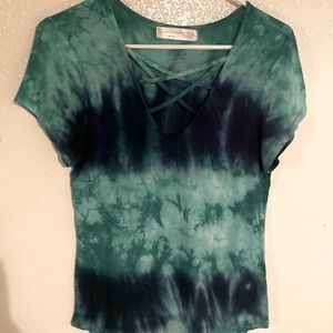 No Boundaries size M (7-9) green & blue tie dye tee.